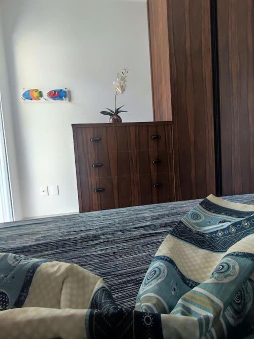 Toninhas - Apartamento *