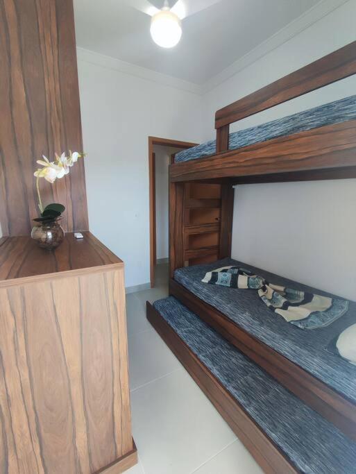 Toninhas - Apartamento *